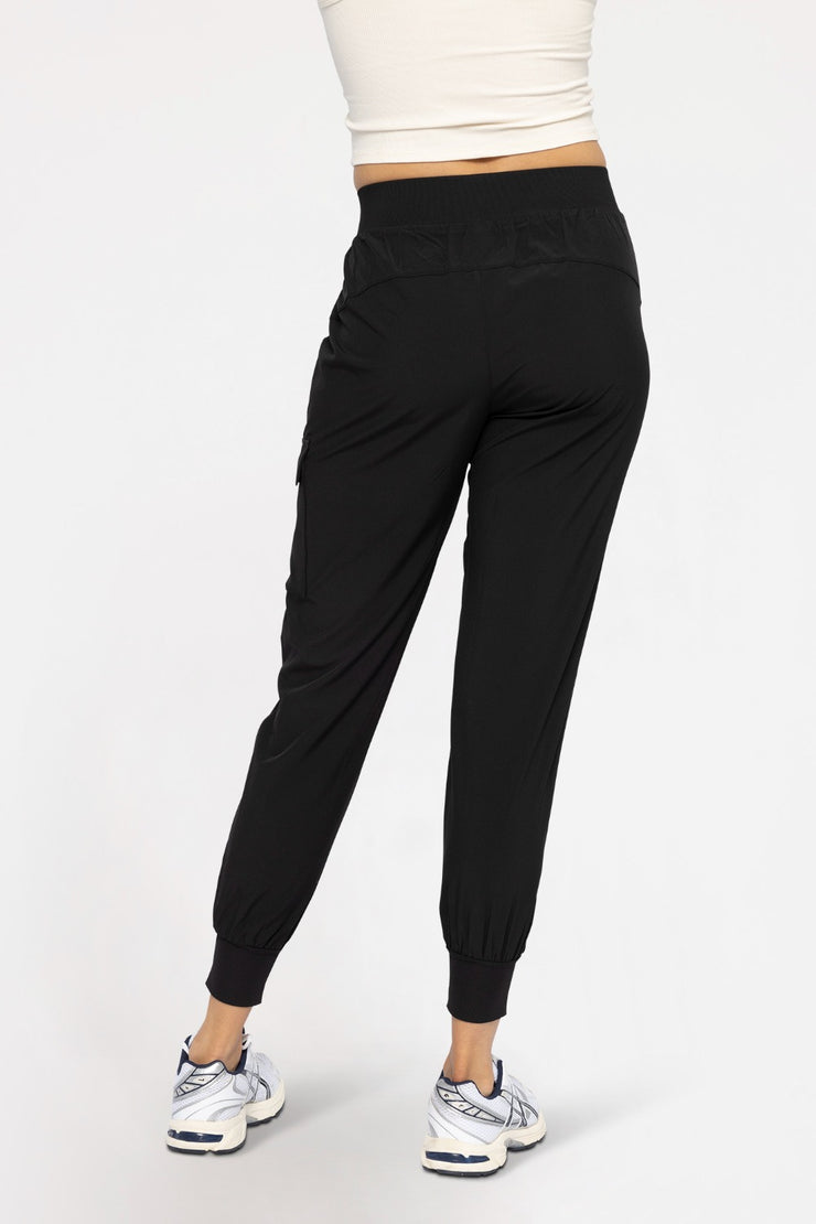 High-Waisted Capri Active Joggers With Pockets