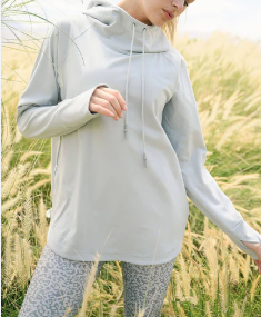 ACTIVE HOODIE TOP WITH THUMBHOLES - PLUS