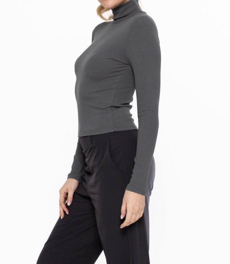 MICRO RIBBED LONG SLEEVE TURTLENECK