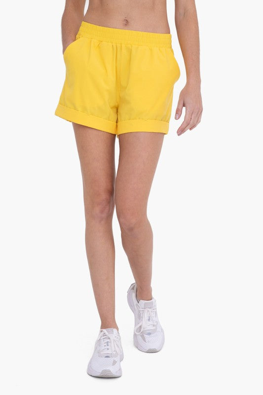 Highwaist Athleisure Shorts With Cuffed Leg