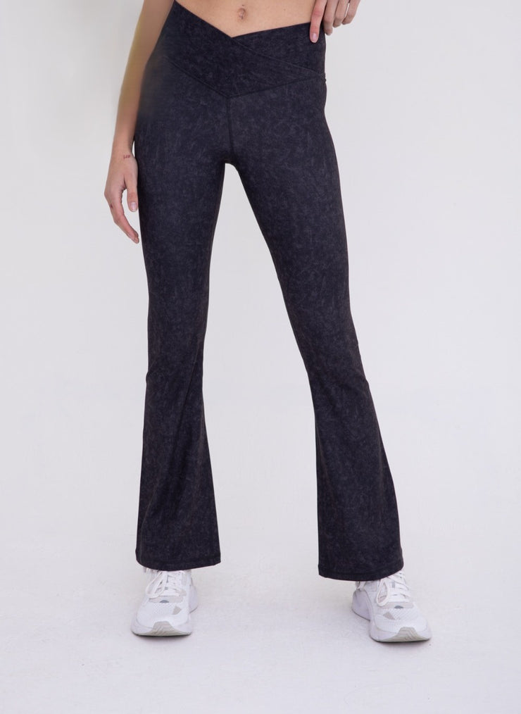 MUTED WATERCOLOR BRUSHED CROSSOVER FLARED LEGGINGS